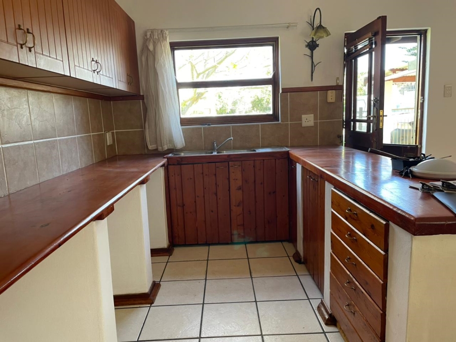 4 Bedroom Property for Sale in Bathurst Eastern Cape